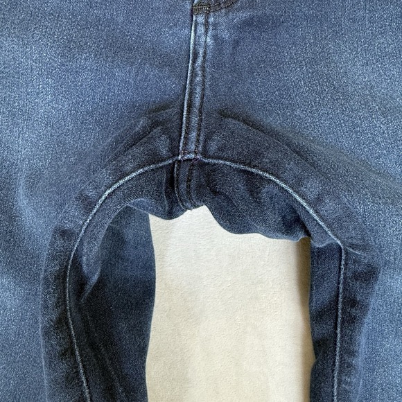 NYDJ Jeans Women's 8 Blue Dark Wash Legging Mid Rise Straight Leg Measures 29x31 - Picture 9 of 10